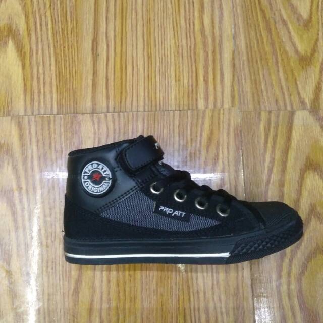 Sepatu Pro Att Hitam Polos Gbodhi