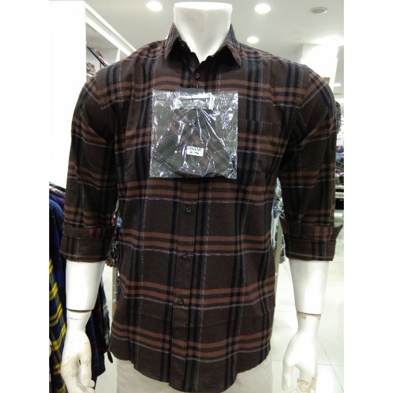 Jual Kemeja Flanel Pria Warna Coklat Size S-Xl . Free Masker | Shopee Indonesia