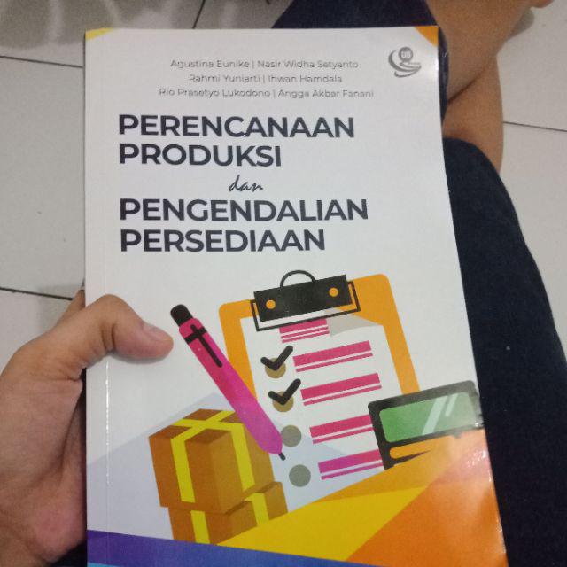Sebarkan ini persediaan atau inventory merupakan salah satu bahan atau barang yang disimpan yang akan digunakan untuk memenuhi. Kegiatan Pengendalian Peresediaan Bagaimanakah Kegiatan Pengendalian Persediaan Setiap Perusahaan Yang Bergerak Di Bidang Idnustri Manufaktur Memerlukan Bahan Baku Yang Menunjang Jalannya Proses Produksi Perusahaan Baju Muslim