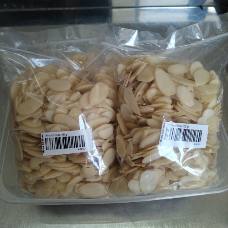Almond Slice 100 gr / House of Almonds Olam Blanched Almonds Kacang