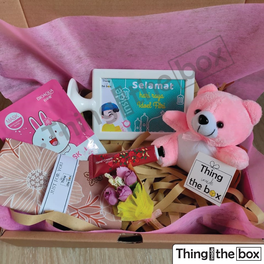 Thing inside the box Gift ulang tahun hampers hadiah kado istri unik