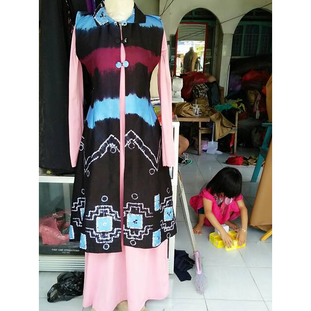 Model Baju Sasirangan Kerja / Kain dibuat langsung oleh pengrajin