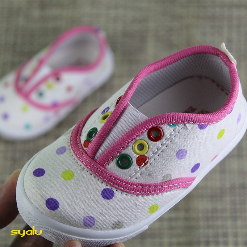 sepatu anak perempuan slip on umur 1 2 tahun terbaru lembut Shopee