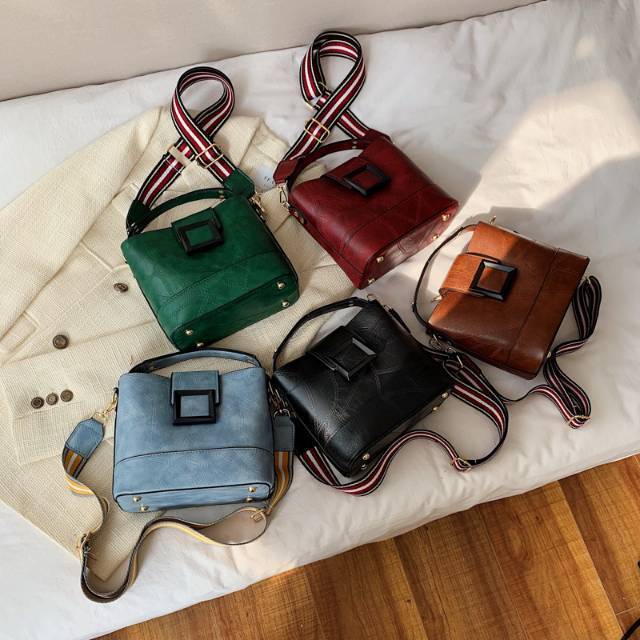 Tas Selempang 13089 (1 KG MUAT 2) 157067 EL089 JTF8081 Shopee Indonesia