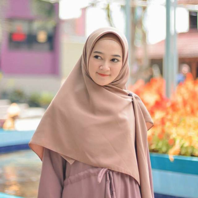 JILBAB SEGIEMPAT WOLFIS PREMIUM Jilbab Viral Murah Kekinian 100