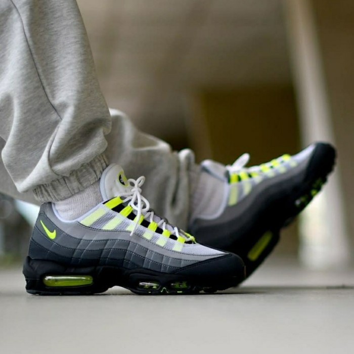 Jual Sepatu Nike Air Max 95 Neon | Shopee Indonesia