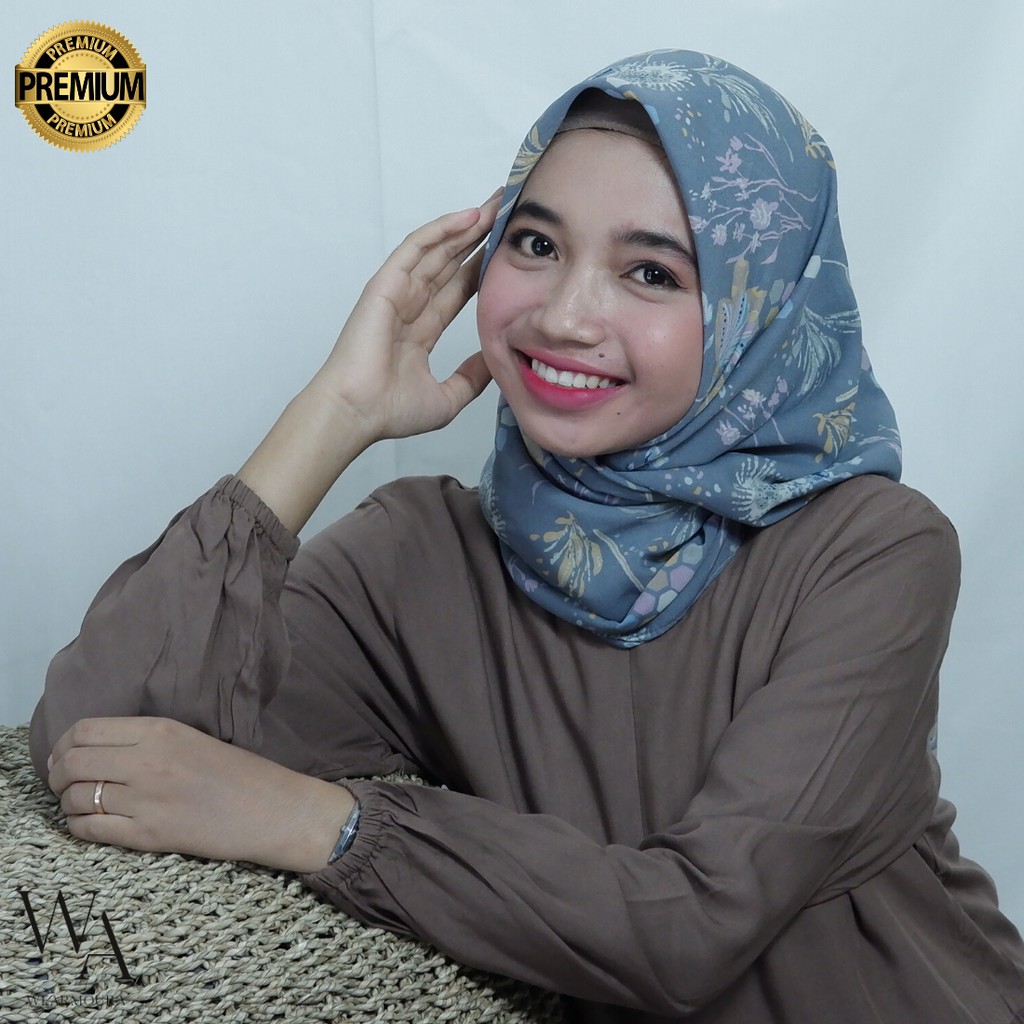 HIJAB CANTIK HANA BY WEARMOURA WARNA BLUE YANG ELEGAN COCOK UNTUK ANAK