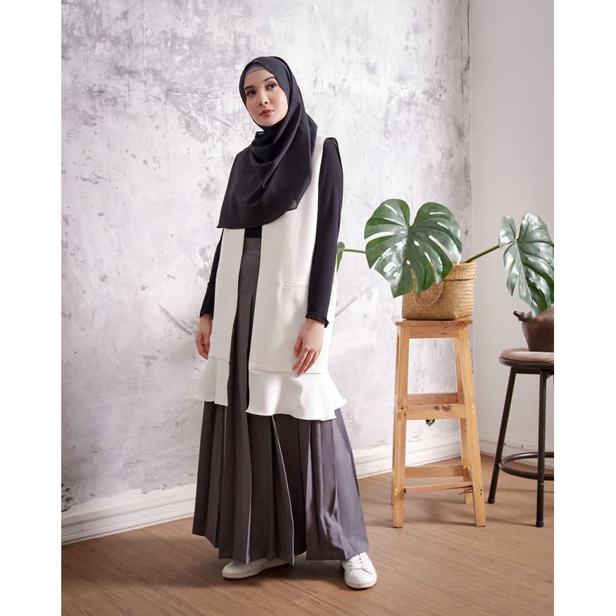 Baju Pesta Zaskia Sungkar Outfit Pesta Hijab Zaskia Sungkar Ada Batik