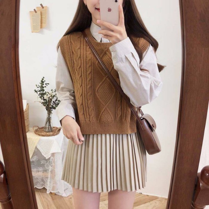 Jual Rompi Rajut Tali Pinggang Vest Korea - Coklat, All Size | Shopee Indonesia