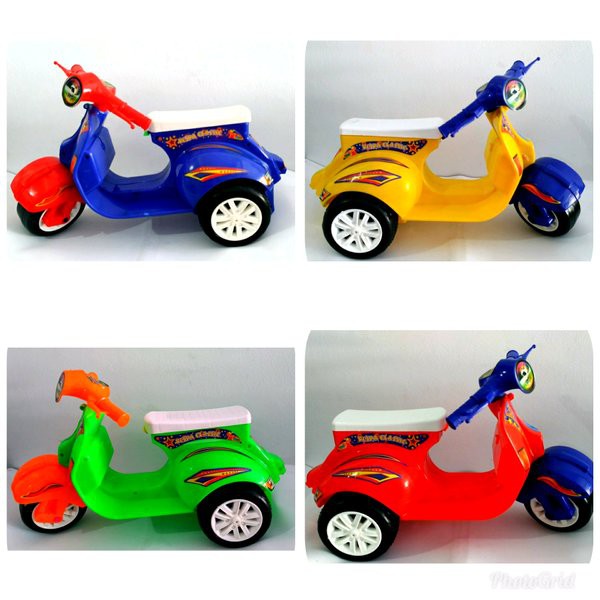 Jual Motor Vespa Anak Plastik Plus Helm Tidak Mudah Patah | Shopee Indonesia