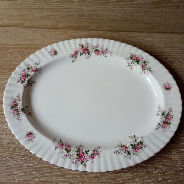 Jual Royal Albert Lavender Rose Ovalplate 43Cm | Shopee Indonesia