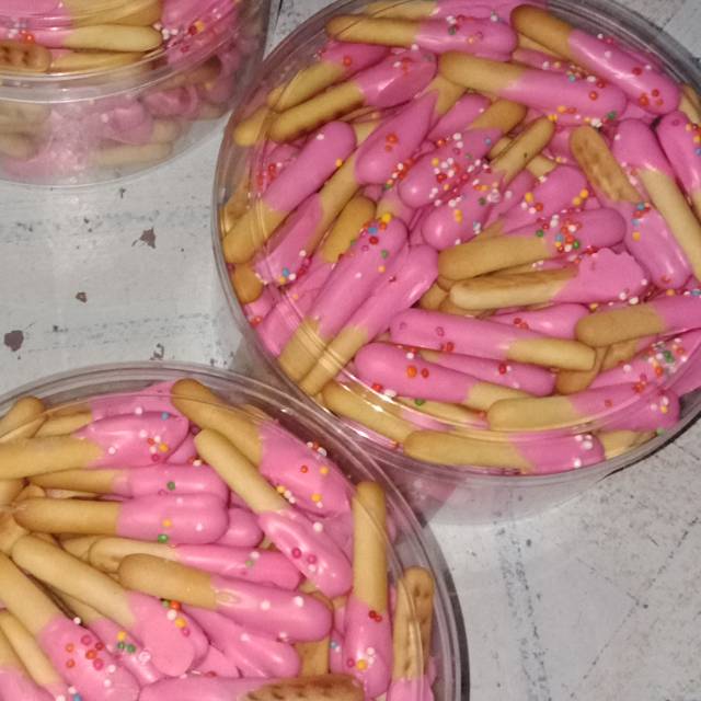 Jual Stik Coklat,Biskuit Coklat,Coklat Valentine | Shopee Indonesia