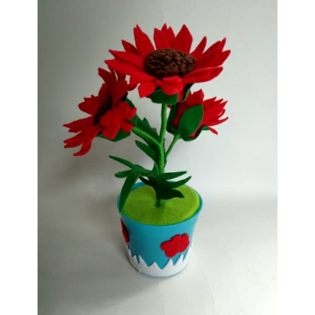 Hiasan Vas Bunga Dari Kain Flanel