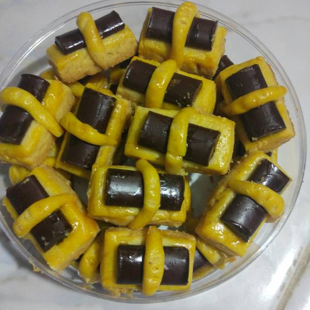 Jual Kue Kering Lebaran "Kue Keranjang Coklat" | Shopee Indonesia