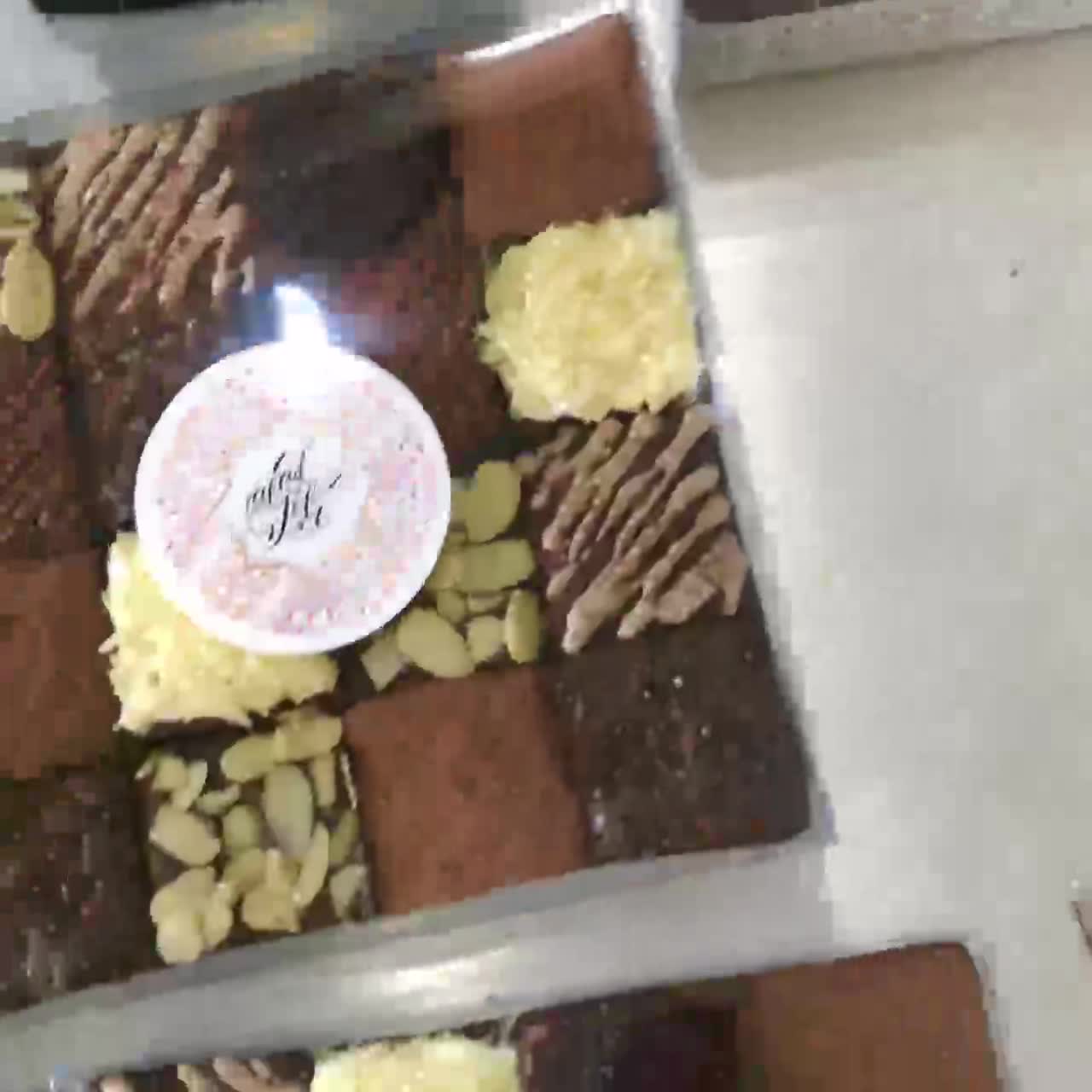 HAMPERS BROWNIES MIX CUSTOM Coklat Panggang Sekat Kekinian