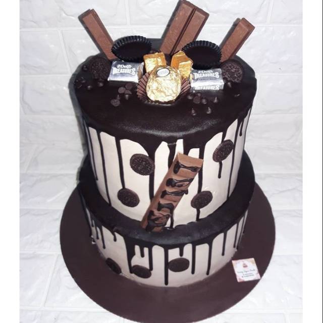 Jual Kue Ulang Tahun Choco Cake Coklat Fererro Kitkat Delfy Coklat Premium 2 Tingkat | Shopee Indonesia