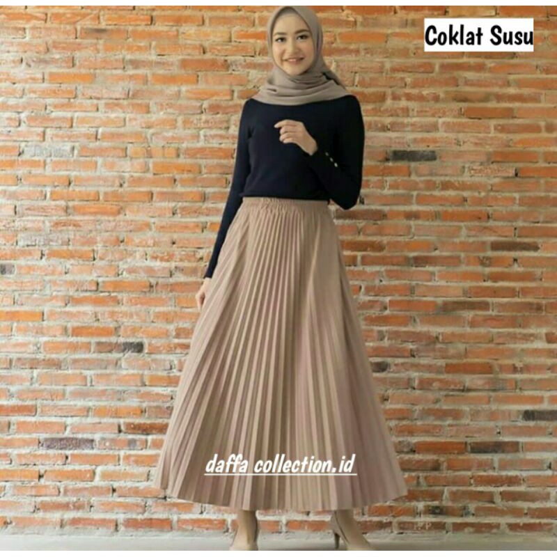 Jual Rok Plisket Premium Warna Coklat Susu | Shopee Indonesia