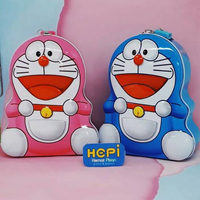 Mom ada Celengan kaleng gembok karakter Doraemon money