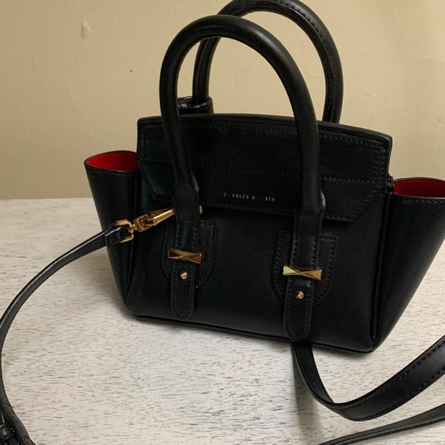 Tas Charles & Keith Bekas Shopee UK