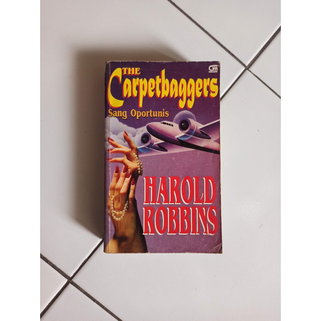 Jual Novel The Carpetbaggers (Sang Oportunis) Shopee Indonesia