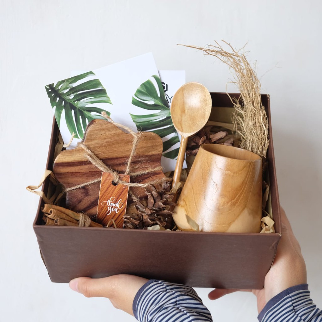 Dekayu Hampers Ulang Tahun Parka / Hampers Pernikahan