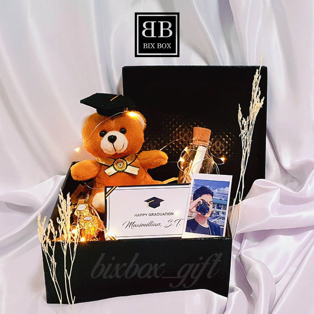 Hampers Wisuda / Hadiah Wisuda / Gift Box Wisuda/ Boneka Wisuda