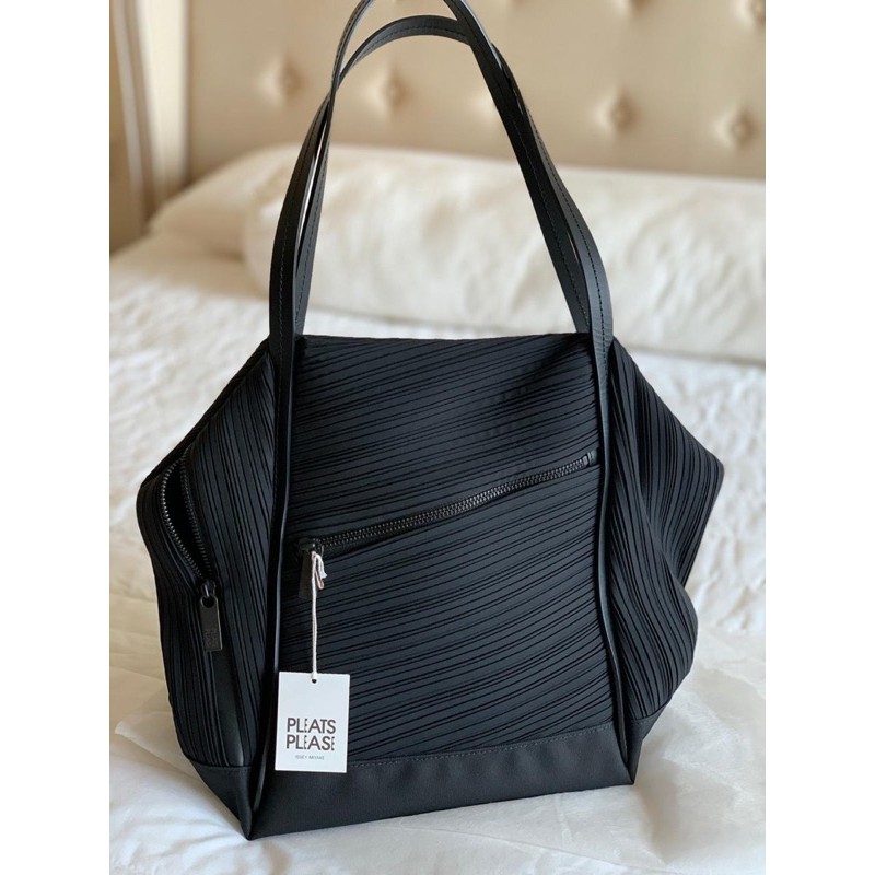 Jual Issey Miyake Pleats Please Hand Bag | Shopee Indonesia