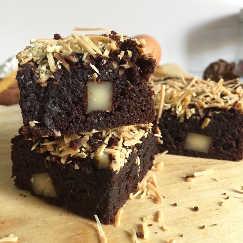 Cheese Fudgy Brownies / Double Cheese Fudgy Brownies / Brownies