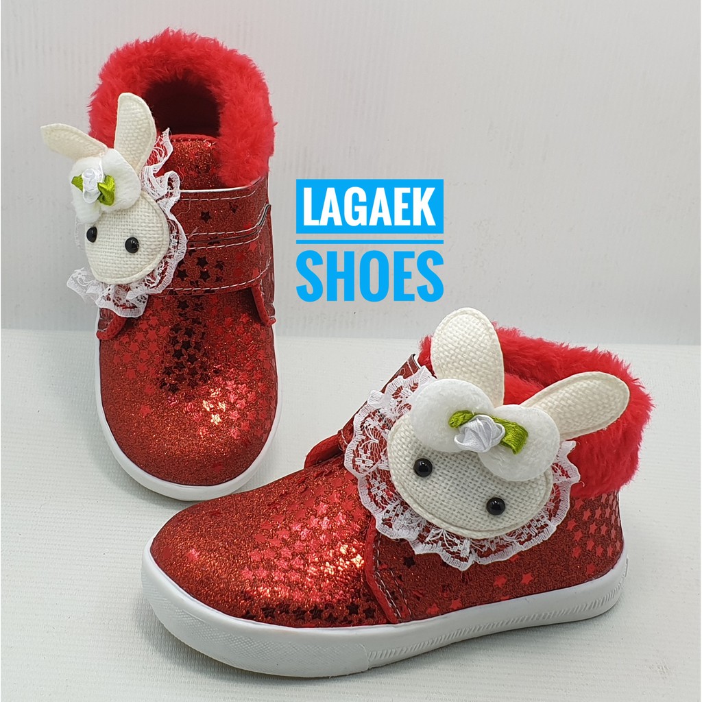Sepatu Boots Anak Cewek Bulu Merah Usia 1 2 3 4 Tahun/Sepatu Anak Cewek