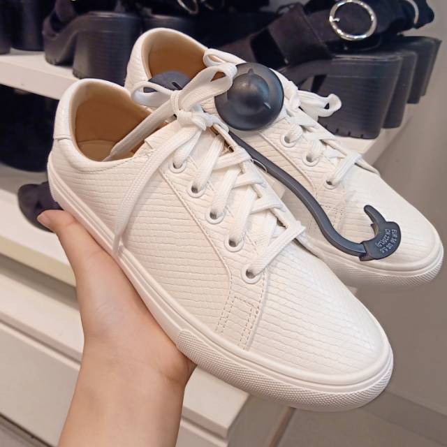SEPATU H&M CEWEK Shopee Indonesia