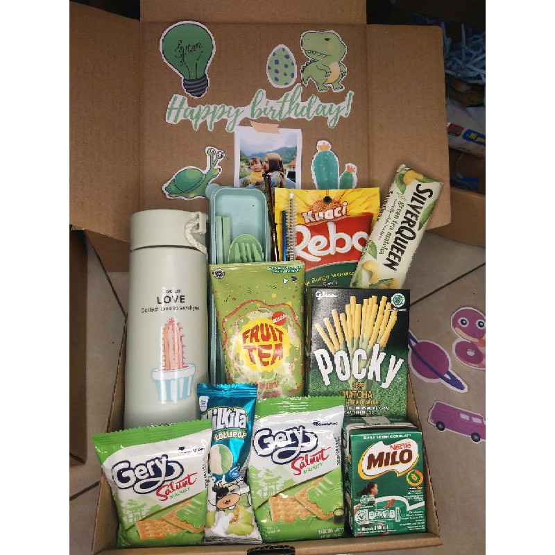 hampers box snack box gift box bok wisuda ulang tahun