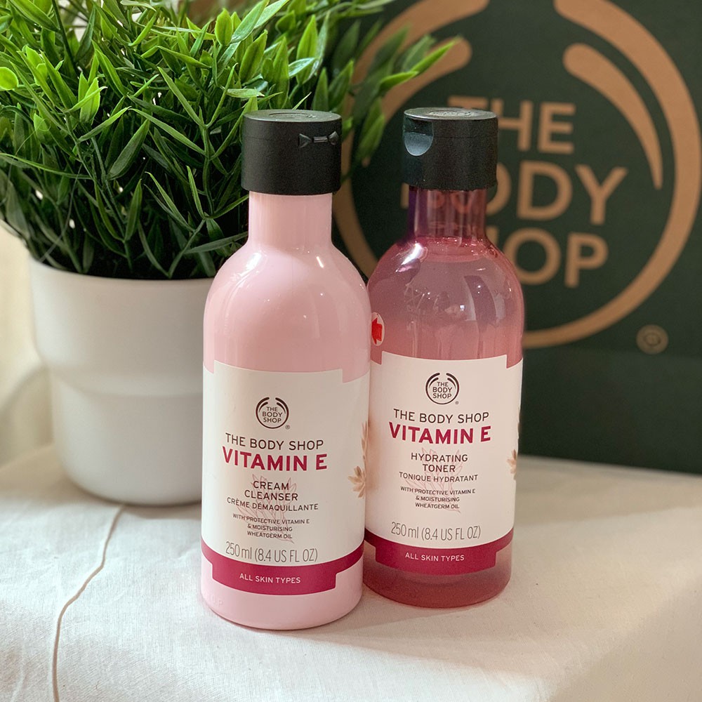 Jual THE BODY SHOP HYDRATING TONER VITAMIN E / CREAM CLEANSER VITAMIN E
