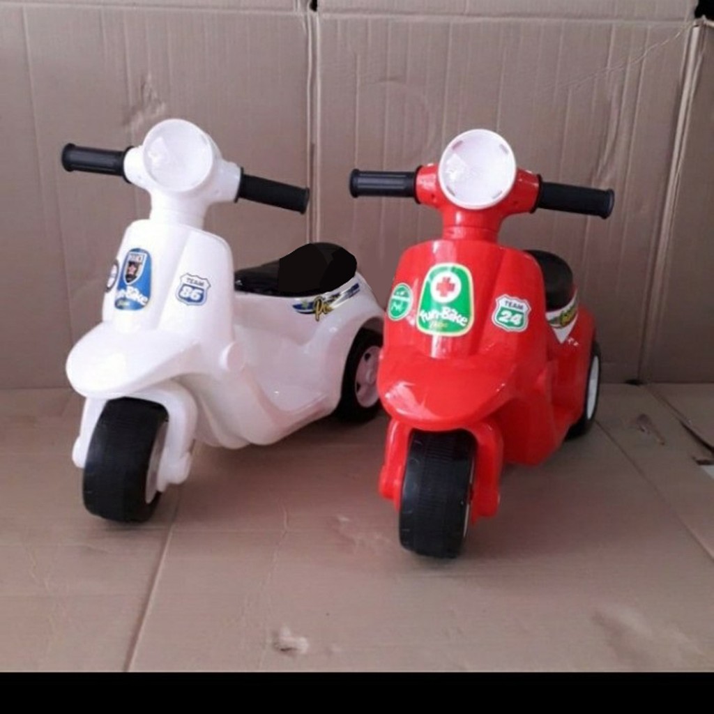 Jual Mainan Anak Ride On Vespa Mini Fun Bike Sepeda Balita Scooter Roda 3 Musik | Shopee Indonesia