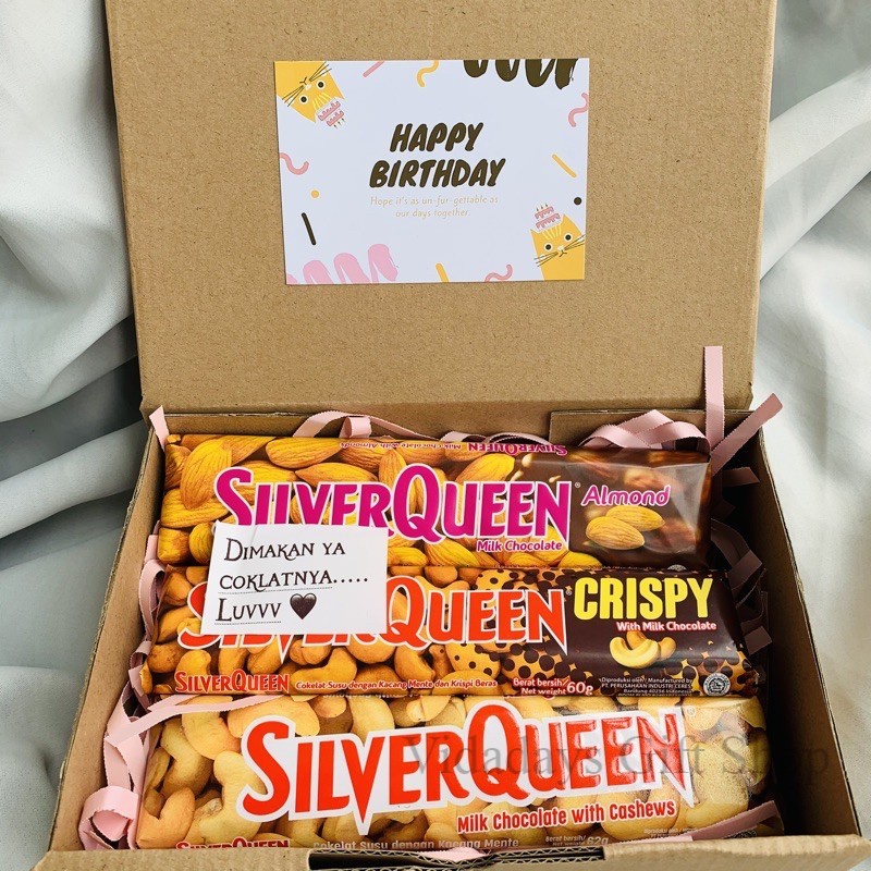 Jual Vidadays Kado Ulang Tahun Coklat Silverqueen / Hadiah Ultah / Hampers Free Request Ucapan Diketik | Shopee Indonesia