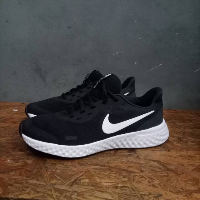 Jual Nike Revolution 5 Original | Shopee Indonesia