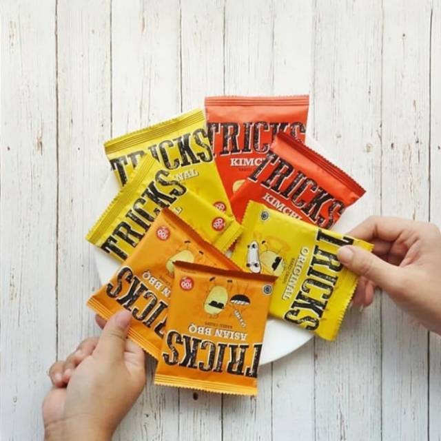 SNACK KENTANG TRICKS BOX ISI 10 SACHET/ BAKED POTATO SNACK Shopee
