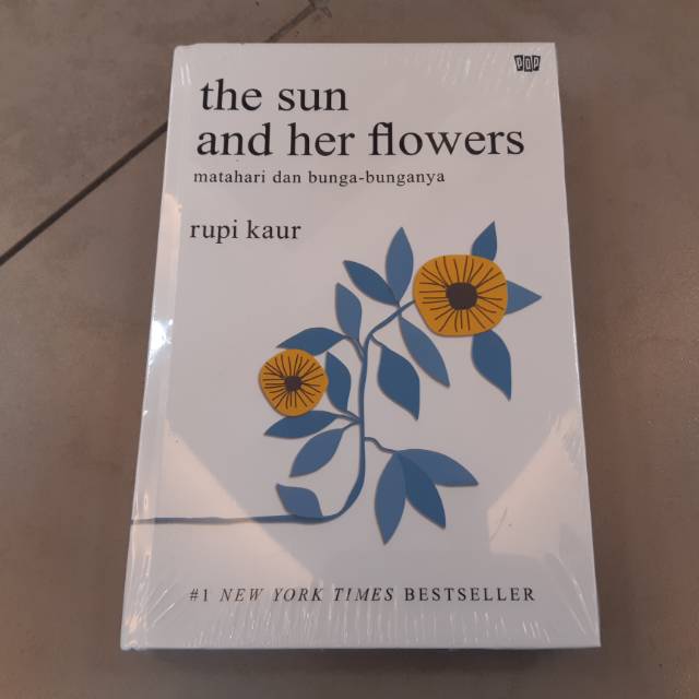 Jual Buku The Sun and Her Flowers (Matahari dan Bungabunganya) Rupi