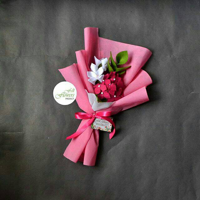 Buket Bunga Flanel Hydrangea &amp; Fairy lily | Shopee Indonesia