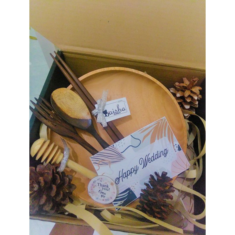 Anyelir Hampers / Hampers Kayu / Hadiah Pernikahan / Hampers Imlek