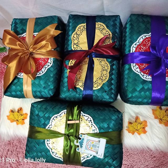 Hampers Mukena Silky Premium Besek Cantik Shopee Indonesia