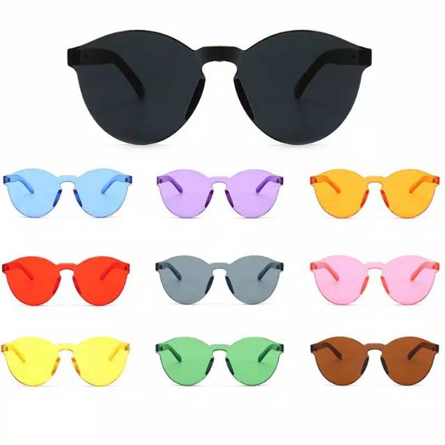 Gaya Foto Keren Pakai Kacamata gaya selfie kekinian