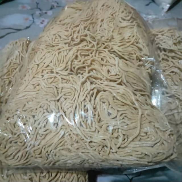 Mie ayam mentah mie basah keriting tebal Shopee Indonesia