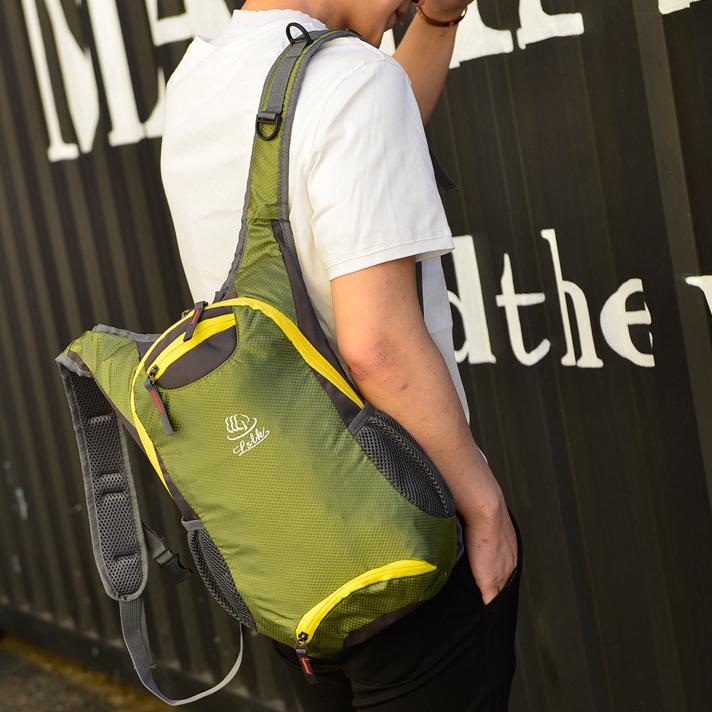 Tas kulit luar naik tas outdoor tas bahu tahan air cahaya portabel tahan air ransel kecil