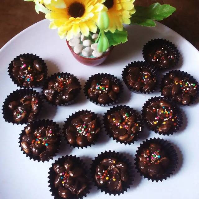 Jual Kacang Coklat Mente Coklat Jajan Lebaran Enak Murah | Shopee Indonesia