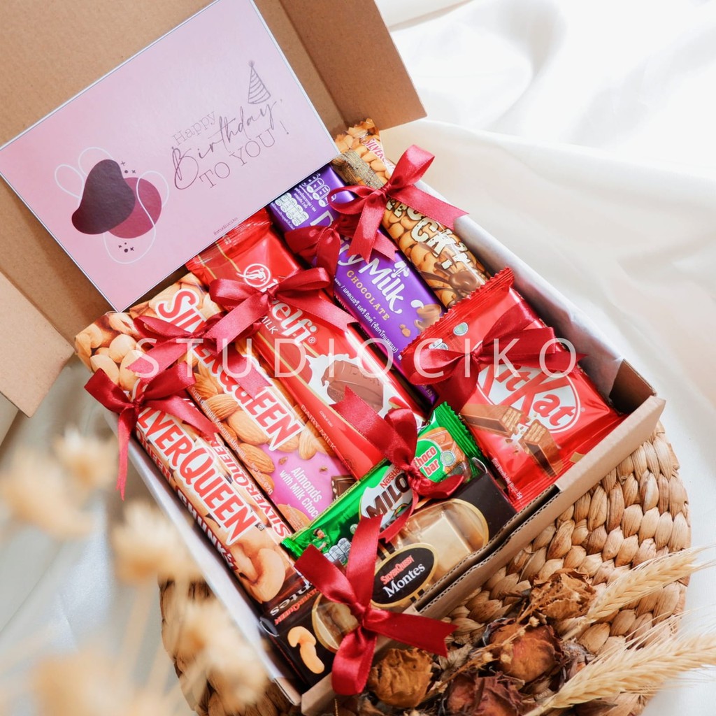 Jual Kado Ulang Tahun Cewek Cowok Wisuda Ultah Hampers Coklat Valentine Gift Box Birthday | Shopee Indonesia