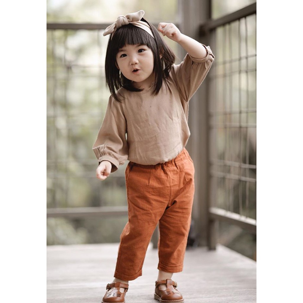 Celana Merah Bata Cocok Dengan Baju Warna Apa Tips Mencocokan