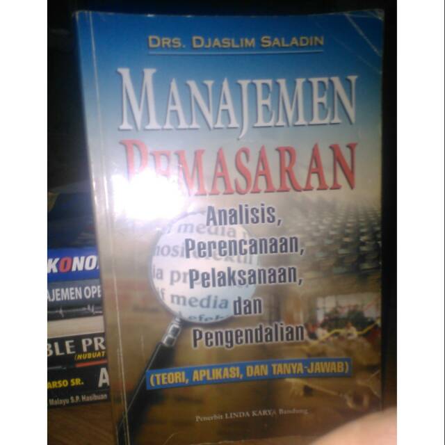 Jual Buku manajemen pemasaran drs.djaslim saladin