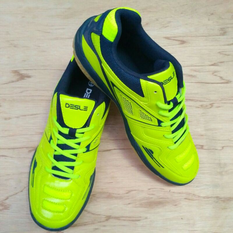 Sepatu Badminton merk DESLE B171 Original Shopee Indonesia