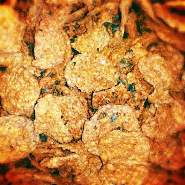 Keripik Tempe Bulat Pedas Super Daun Jeruk 500 gram 1/2 kg