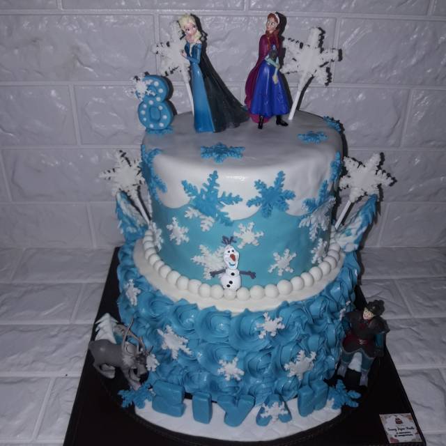 Adorable Kue Ultah Frozen Tingkat Ideas